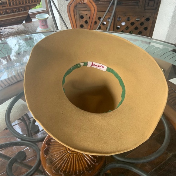 Jean’s Hat - Picture 3 of 7